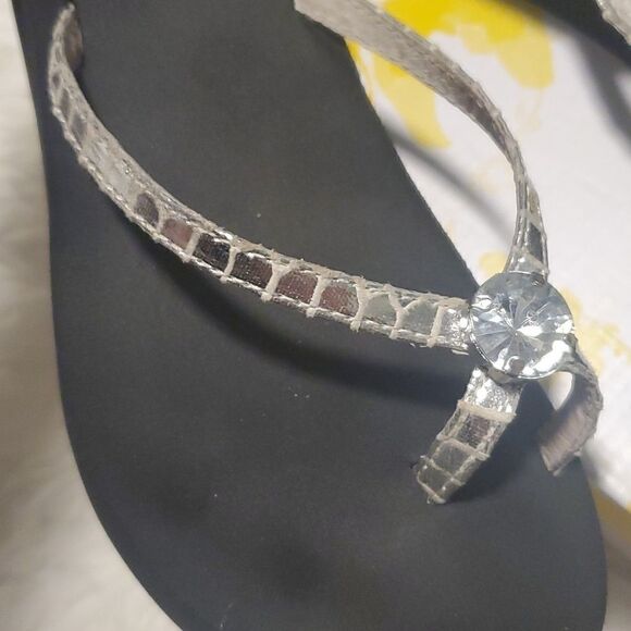 YELLOW BOX dora silver bling flip flop shoes sandals 7 - Picture 3 of 4